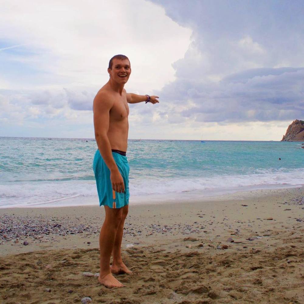 Meet your Posher, Garrison